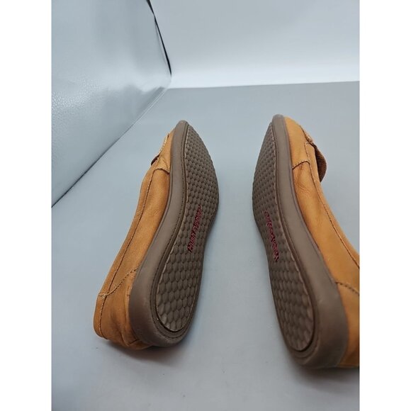 Hush Puppies Womens 10 Narrow Tan Suede Leather Slip On Mocassin Flats Casual - Picture 4 of 5